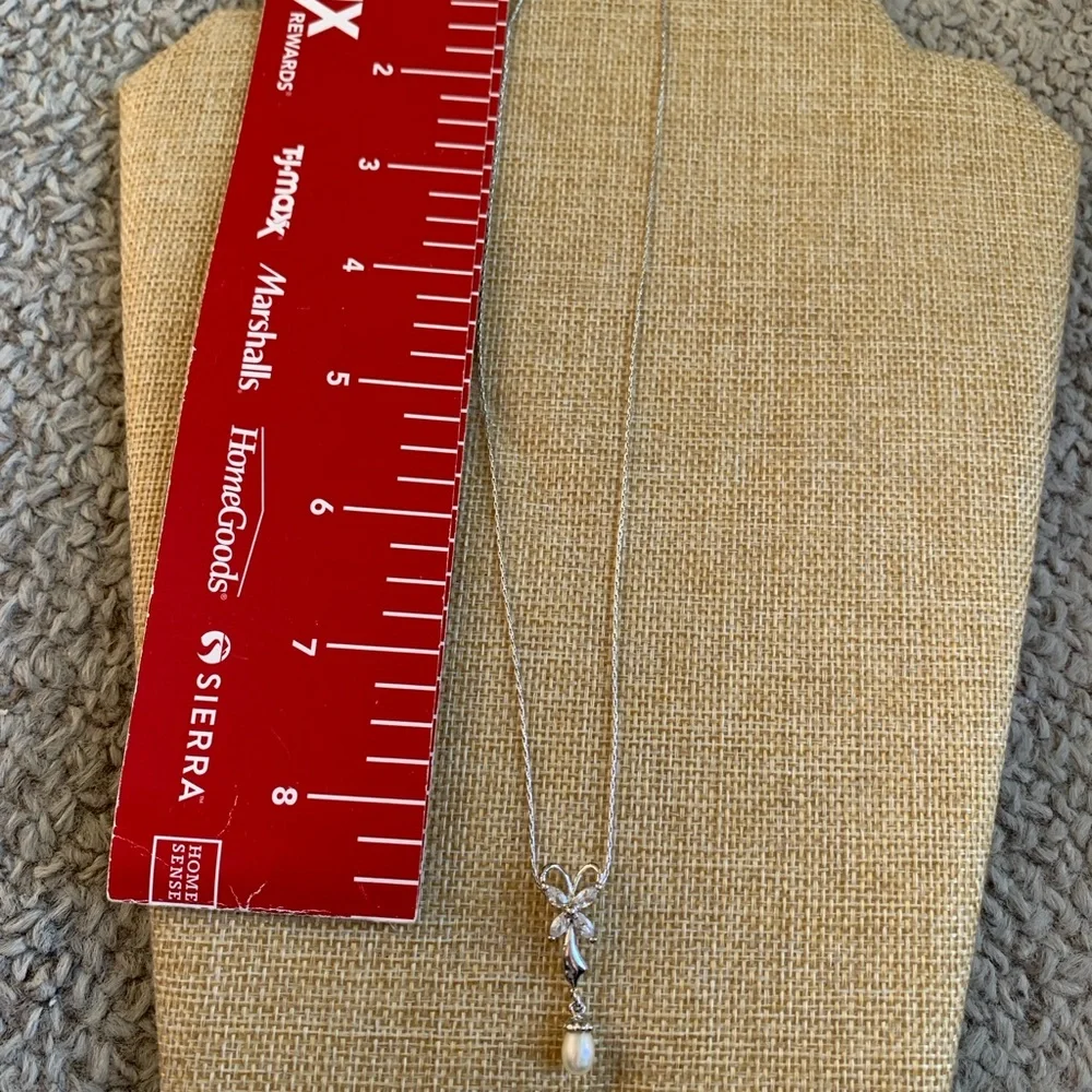 Elegant 18K White Gold Plated Butterfly Pearl Drop Necklace NWOT - Picture 8 of 12